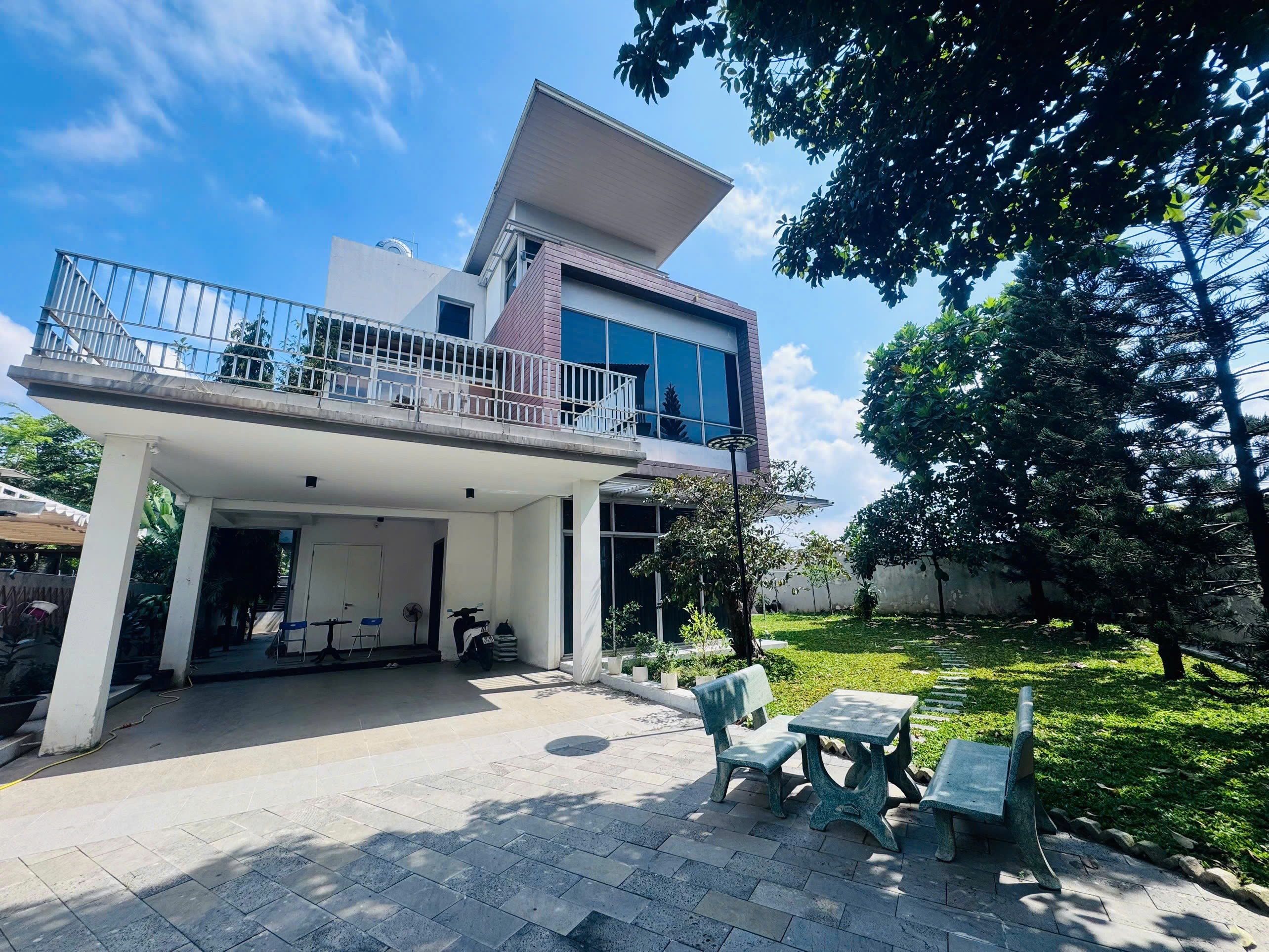 Cần bán Biệt thự Phường Phú Hữu, Quận 9, Diện tích 720m², Giá 080 Tỷ 2