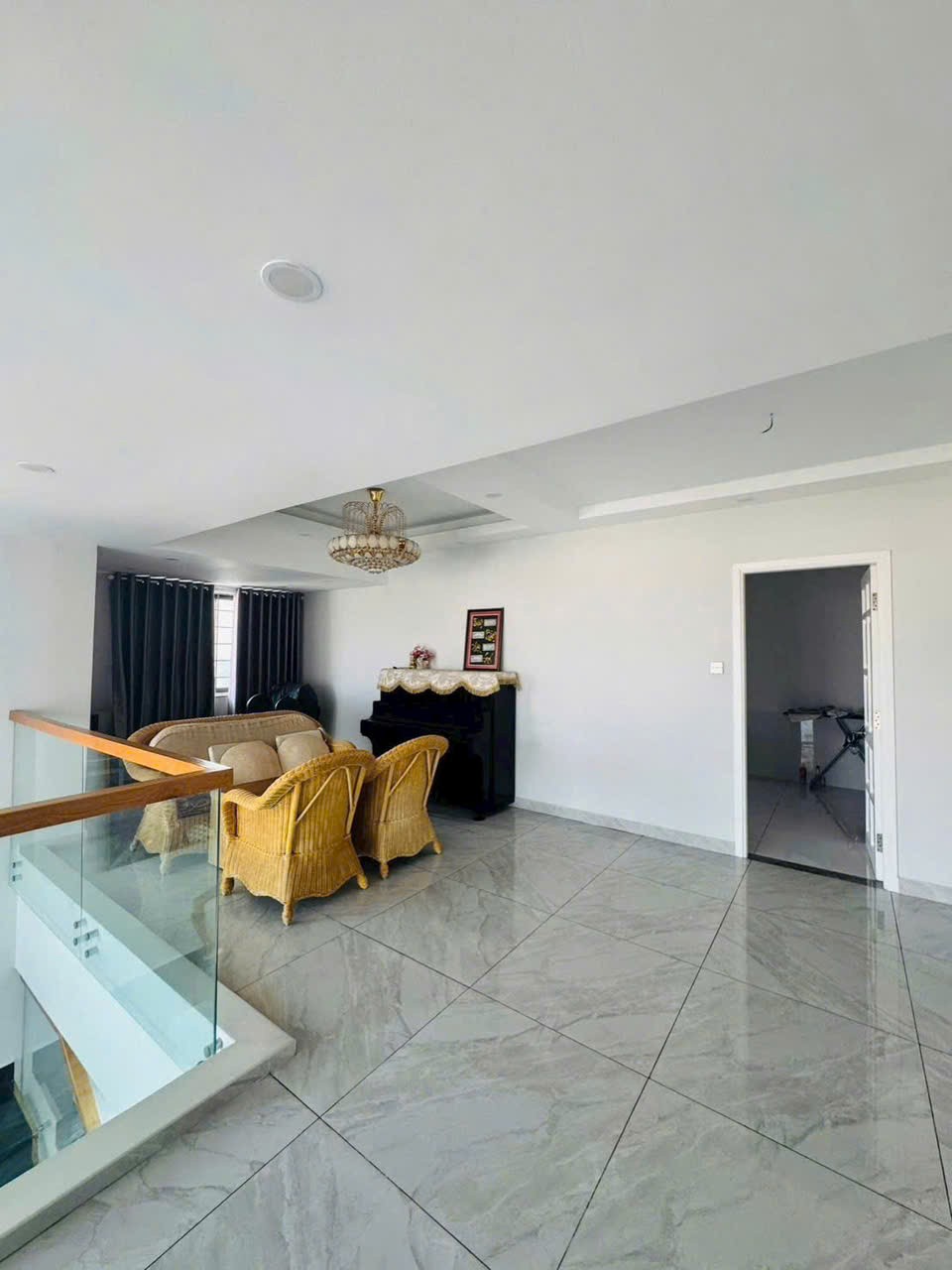 Cần bán Căn hộ chung cư Phường Bình Trưng Tây, Quận 2, Diện tích 226m², Giá 011 Tỷ 6