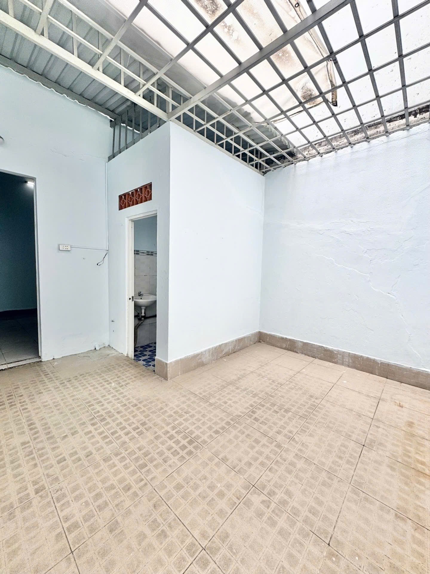 BÁN NHÀ BÙI VĂN BA, QUẬN 7 – NHÀ CẤP 4- CÒN MỚI 9 TỶ 3 2