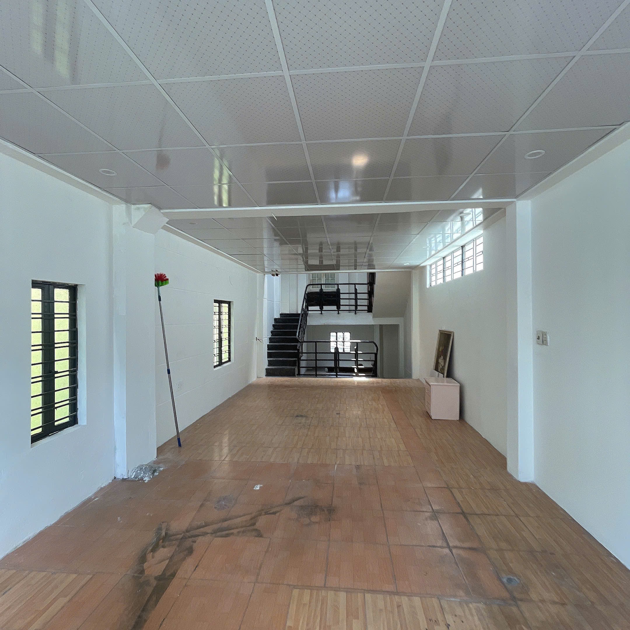 Cho Thuê Nhà Nguyên Căn Đường Núi Thành, Hải Châu, Đà Nẵng – 250m² – Giá Chỉ 23 Triệu/Tháng 3