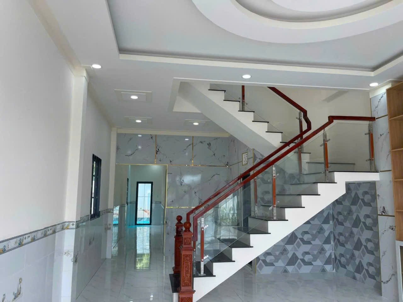 Bán nhà mặt tiền Huỳnh Thị Dậu, Long Thượng , Cần Giuộc dt 234m2 , 1 lầu , 4pn, 3wc giá 4,2 tỷ 5