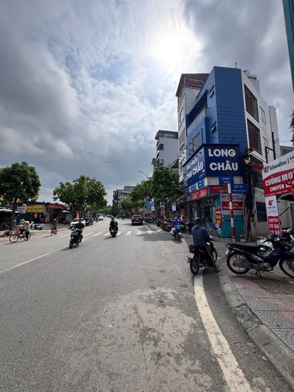 NHÀ ĐẸP THẠCH BÀN – CỔ LINH  50M² x 7 TẦNG  GARA Ô TÔ  THANG MÁY  FULL NỘI THẤT