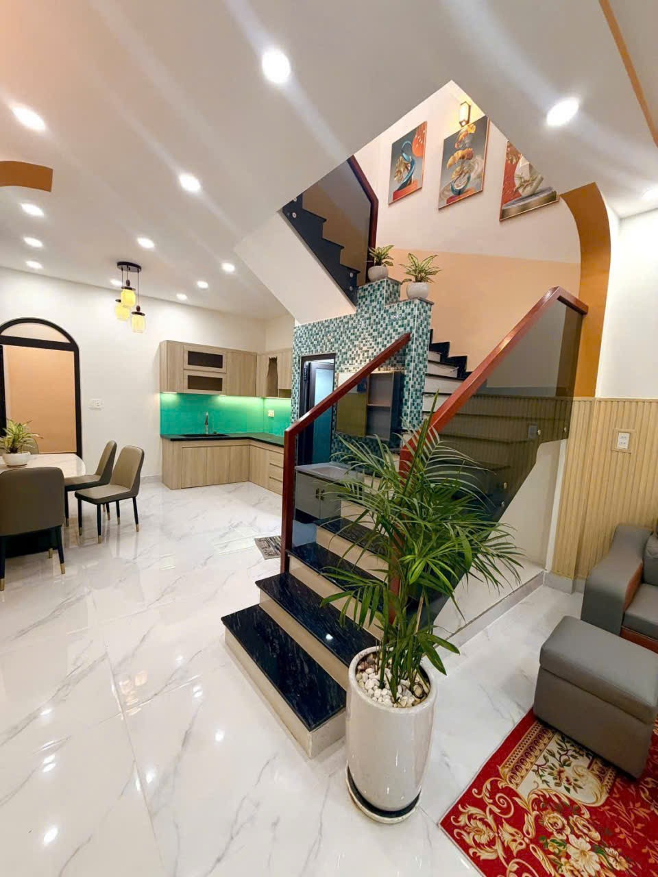 Bán nhà 52/......đường 26/3 , Bình Hưng Hòa dt 65m2 , 1 lầu , 3pn, 4wc giá 5,86 tỷ 5