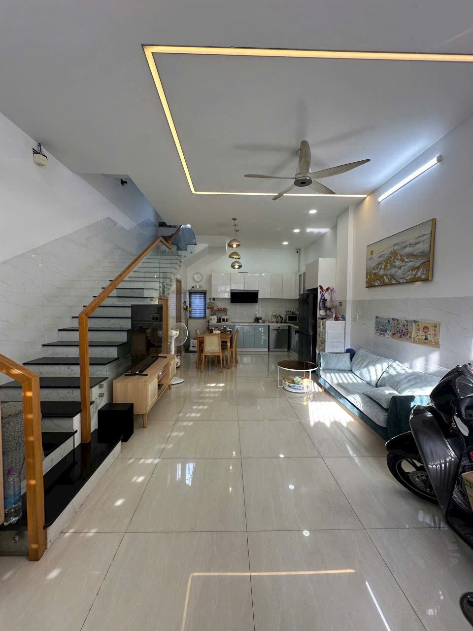 Bán nhà hẻm đường số 3, BHH dt 51m2 , 2 lầu  3pn, 3wc, sân thượng tặng full nội thất giá 6,9 tỷ 10