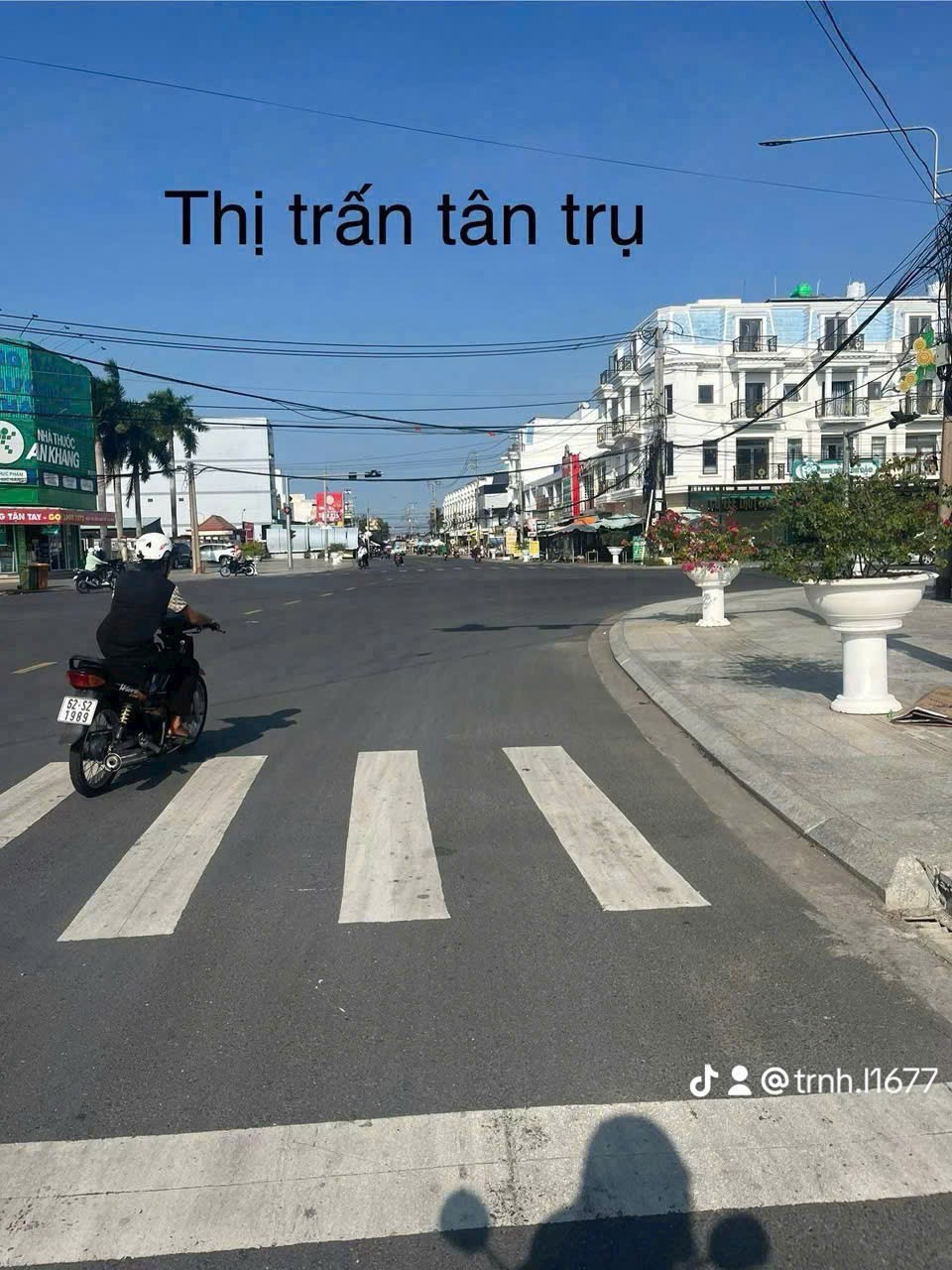 Bán 3 lô thổ cư liền kề đường oto đá xanh view kênh , xã Tân Bình, Tân Trụ dt 135m2 giá 499 triệu/