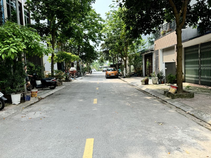 Bán Đất Đấu Giá Việt Hưng Long Biên 75m2 - Đường 13m Gần Trường Đoàn Khuê - Chợ Kim Quan