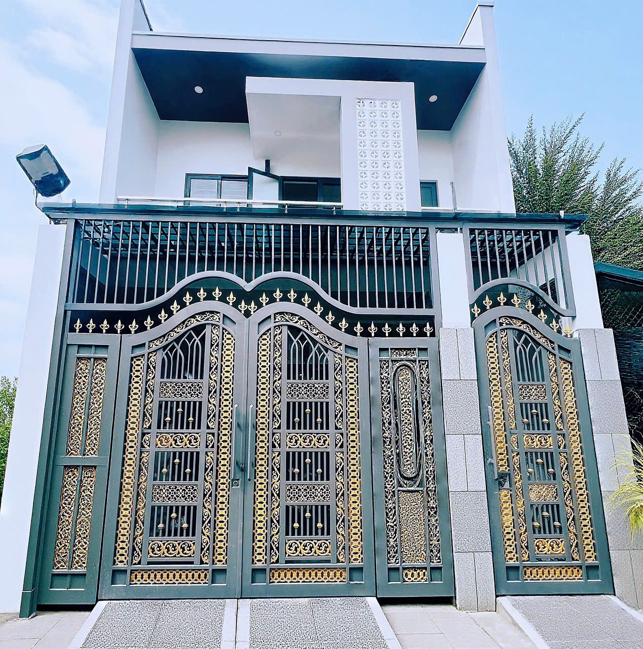 Nhà phố mới, đẹp Tam Bình - 101m2 - 3 Tầng – Nhỉnh 7 tỷ - Đường ôtô tránh - Ôtô ngủ trong nhà
