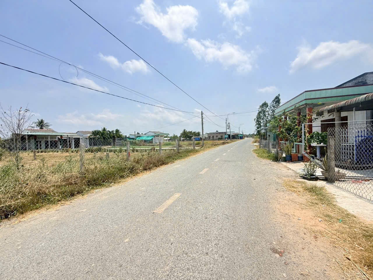 Bán đất mt Nguyễn Văn Thanh, xã Bình lãng tdt 2900m2 ( 332m2 thổ ) giá 3,3 tỷ 3
