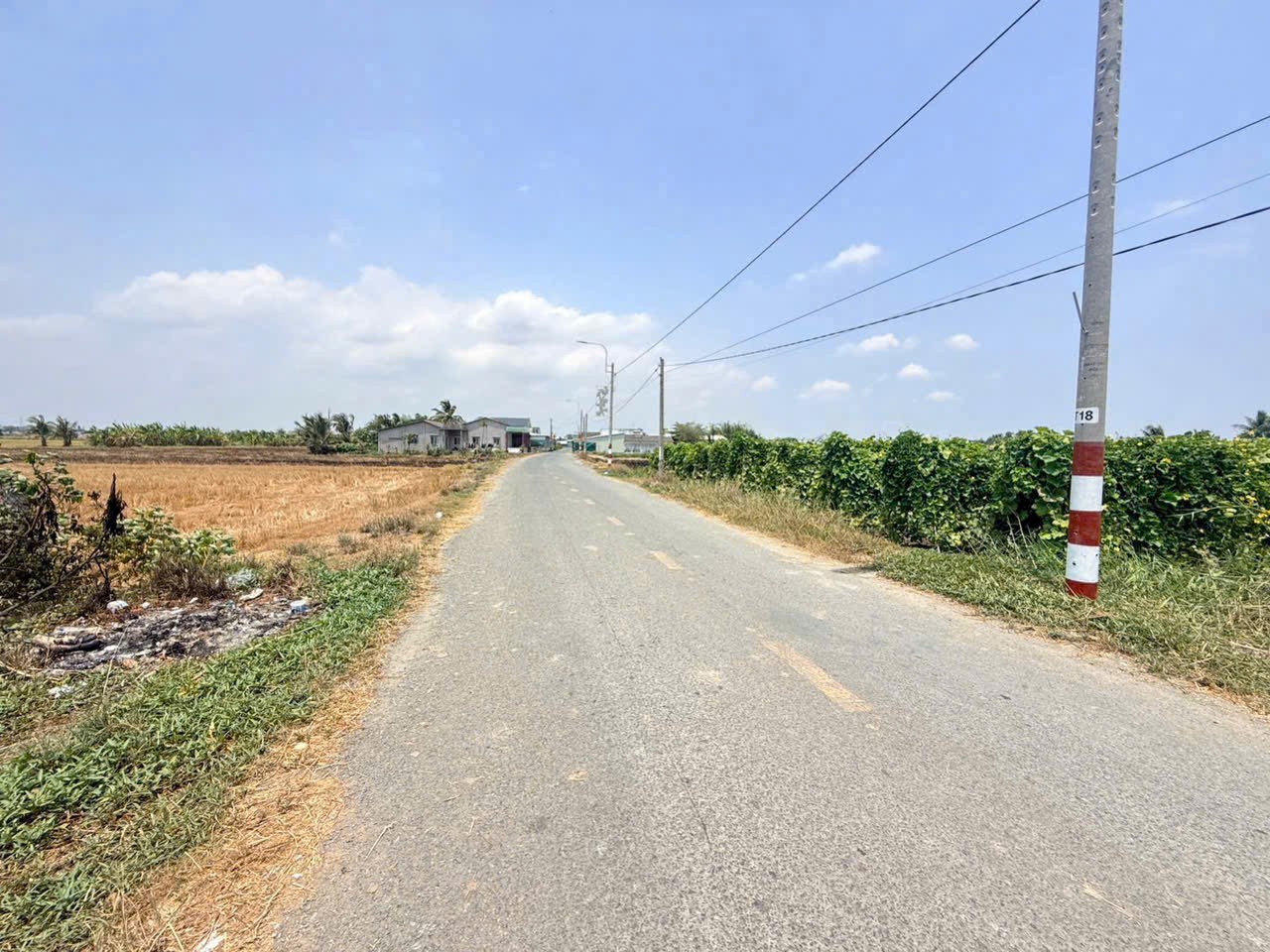 Bán đất mt Nguyễn Văn Thanh, xã Bình lãng tdt 2900m2 ( 332m2 thổ ) giá 3,3 tỷ 5