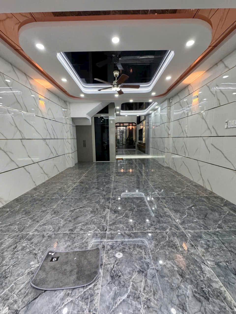 Bán nhà hẻm đường Bình Thành , Bình Hưng Hòa B , dt 67,5m2 , 3 lầu 5pn,5wc giá 8,3 tỷ