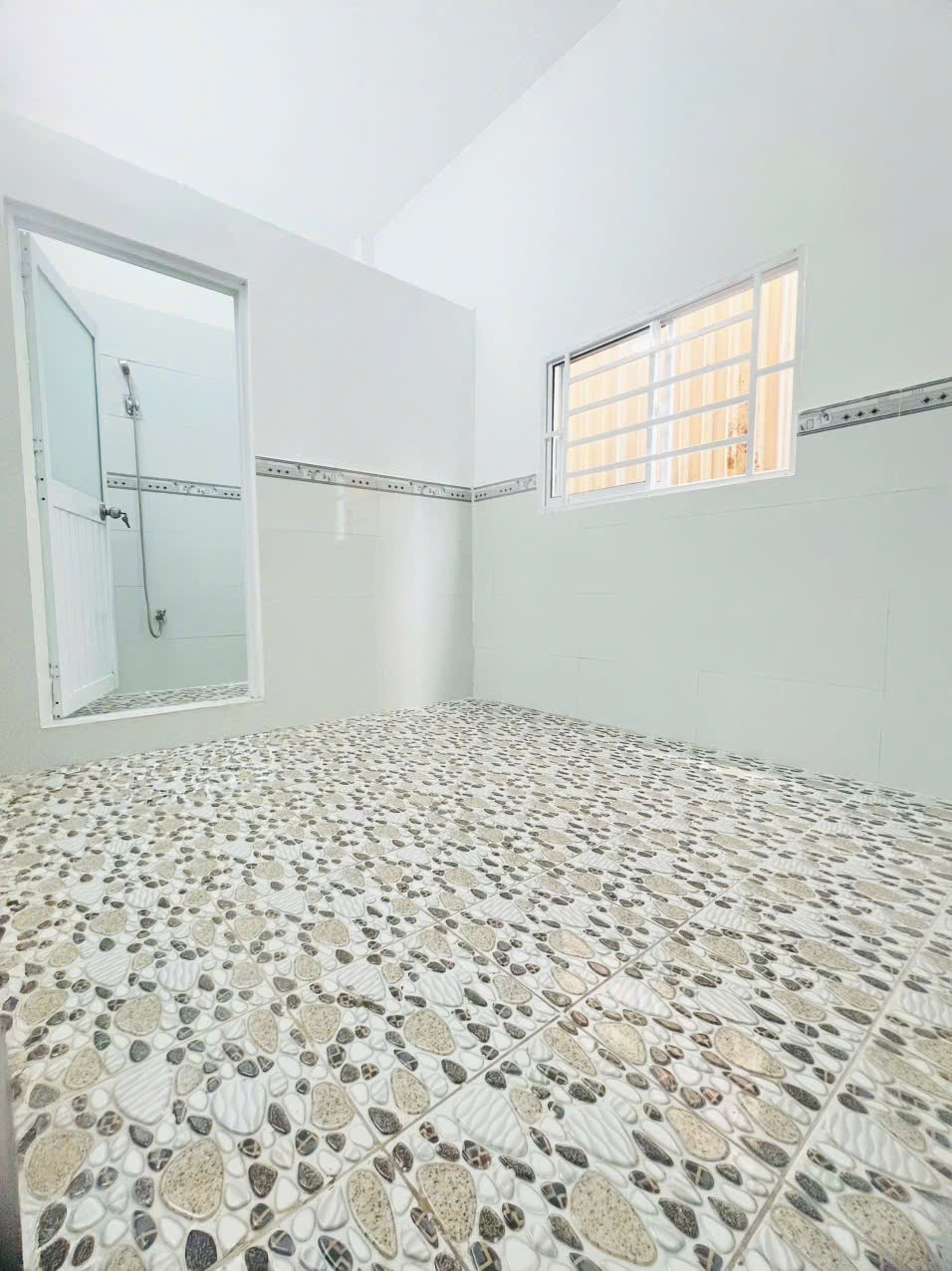 Nhà phố Xinh Giáp Vạn Phúc City - 48m2 – Nhỉnh 4 tỷ - Khu vực có nhiều chung cư, Tiện ích đầy đủ 3
