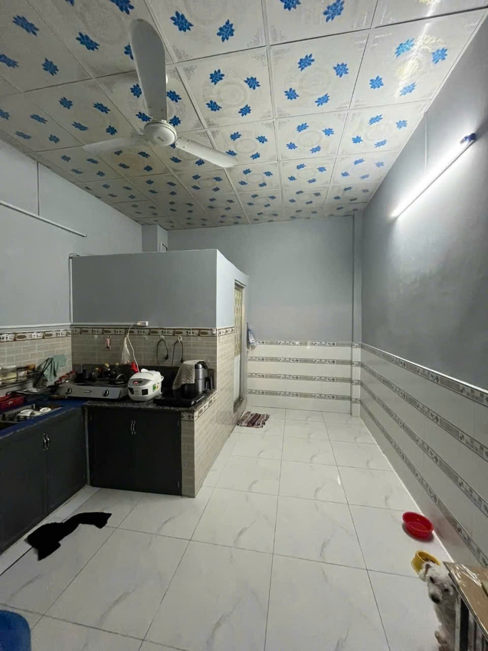 Bán nhà hẻm oto beton xã Phước Lý , Cần Giuộc dt 80m2 , 1 lầu ,4pn, 2wc giá chốt 2 tỷ 10