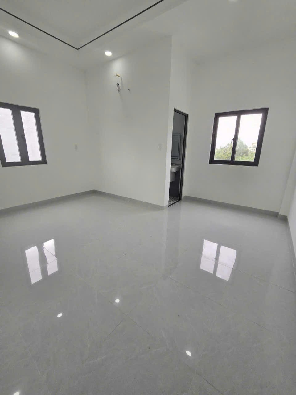 Bán nhà đẹp view sông mới xây , đường oto beton dt 156m2 , 1 lầu ,3pn, 3wc giá 3,3 tỷ 12