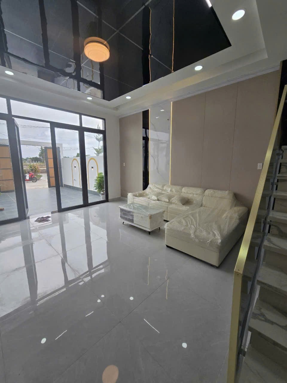Bán nhà đẹp view sông mới xây , đường oto beton dt 156m2 , 1 lầu ,3pn, 3wc giá 3,3 tỷ 15