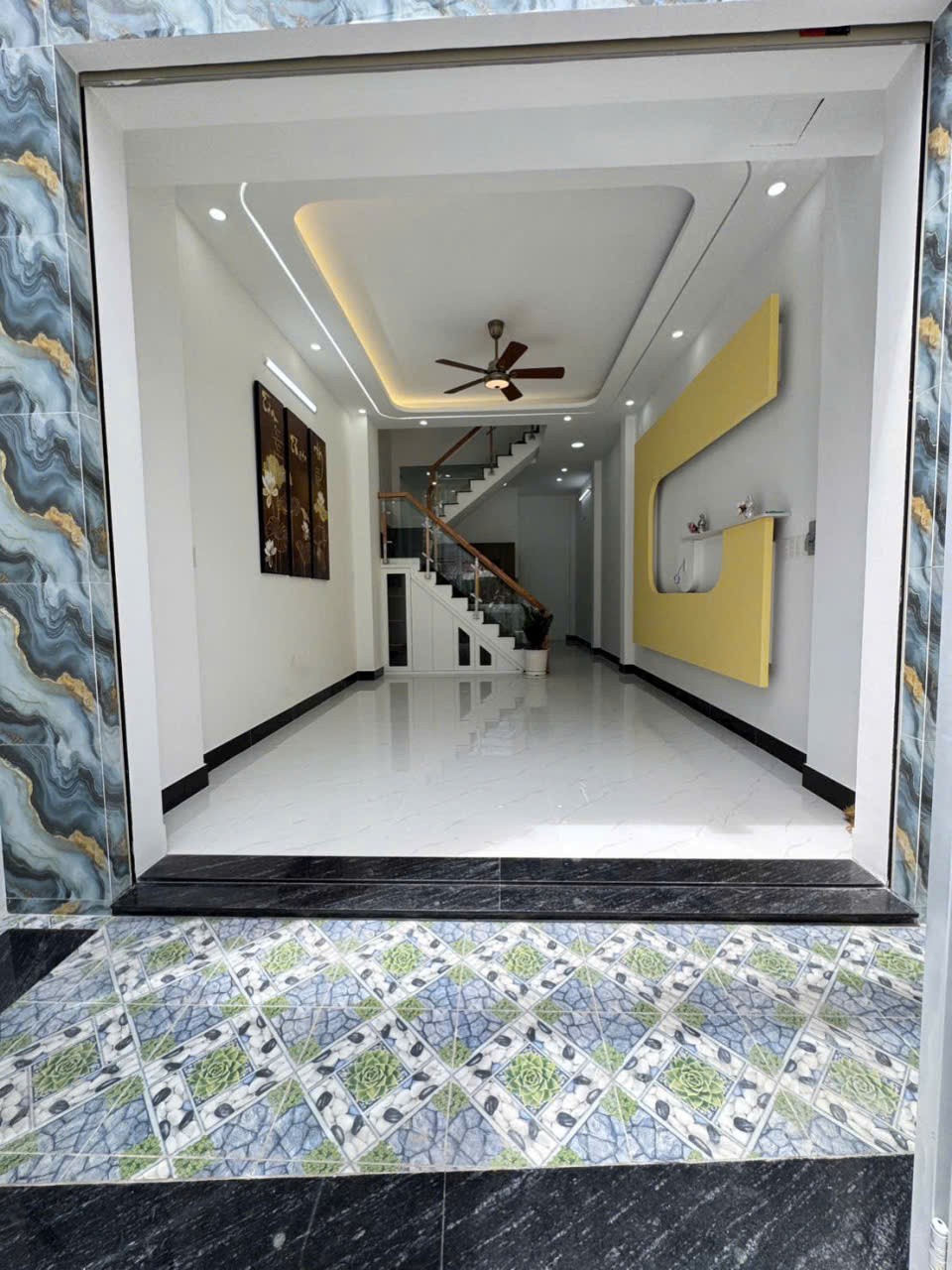 Bán nhà mới xây 2 mt trước sau hẻm đường số 8, Bình Hưng Hòa B dt 48m2 , 2 lầu , 4pn, 3wc giá 4,95 4