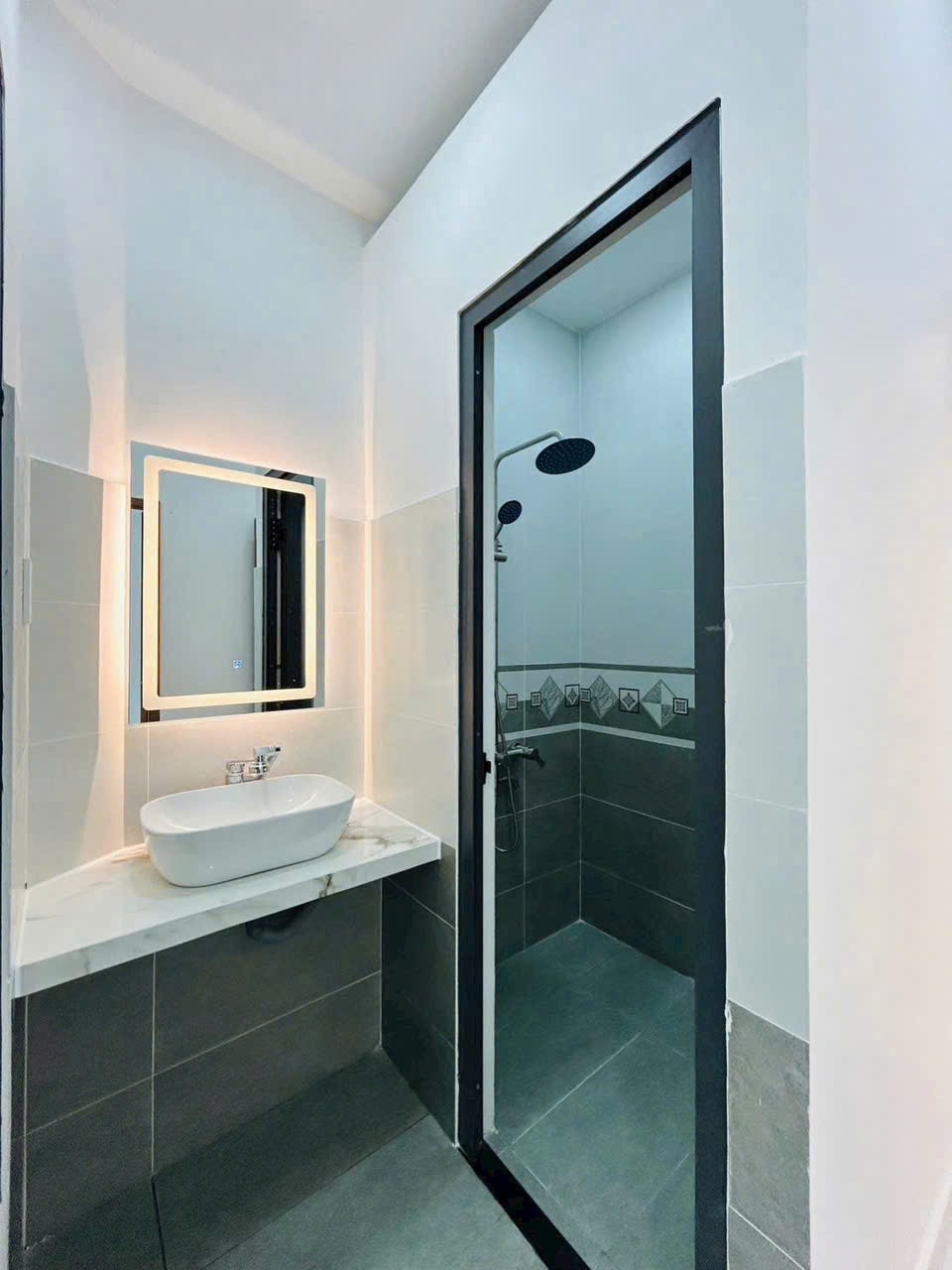 Bán nhà mới hẻm liên khu 4-5 , Bình Hưng Hòa B dt 56m2 , 1 lầu , 2pn, 3wc giá 4,3 tỷ 10