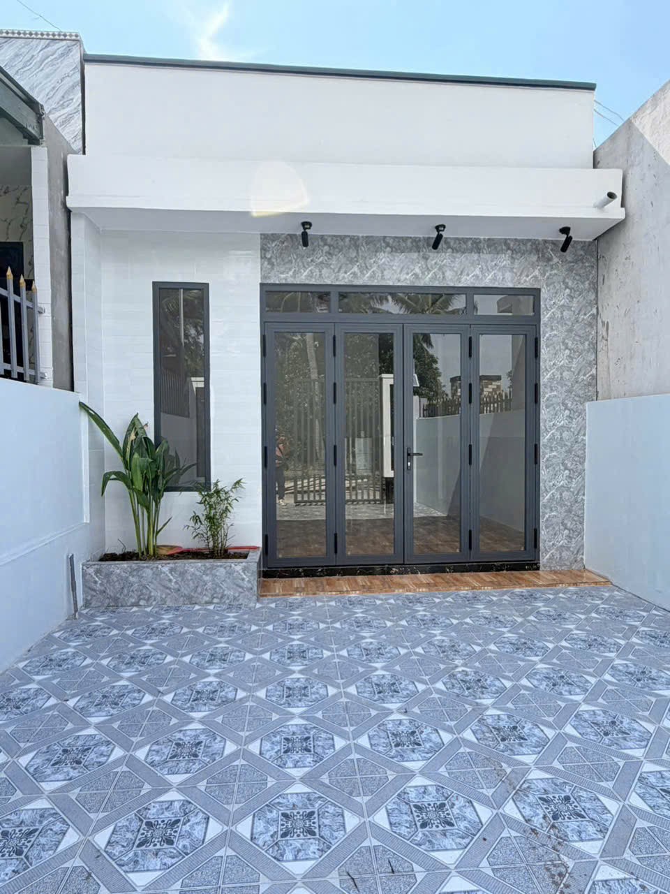 Bán nhà cấp 4 mới xây ấp 7 Nhựt Chánh dt 115m2 , 2pn, 1 wc giá 1,3 tỷ 2