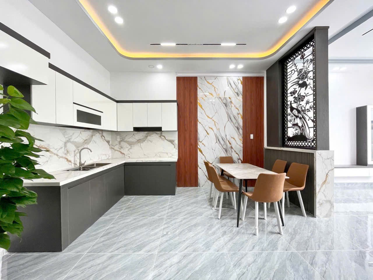 Bán nhà mới xây đường oto beton Đức Hòa Đông , dt 110m2 , 2 lầu , 4pn,4wc giá 2,8 tỷ 4