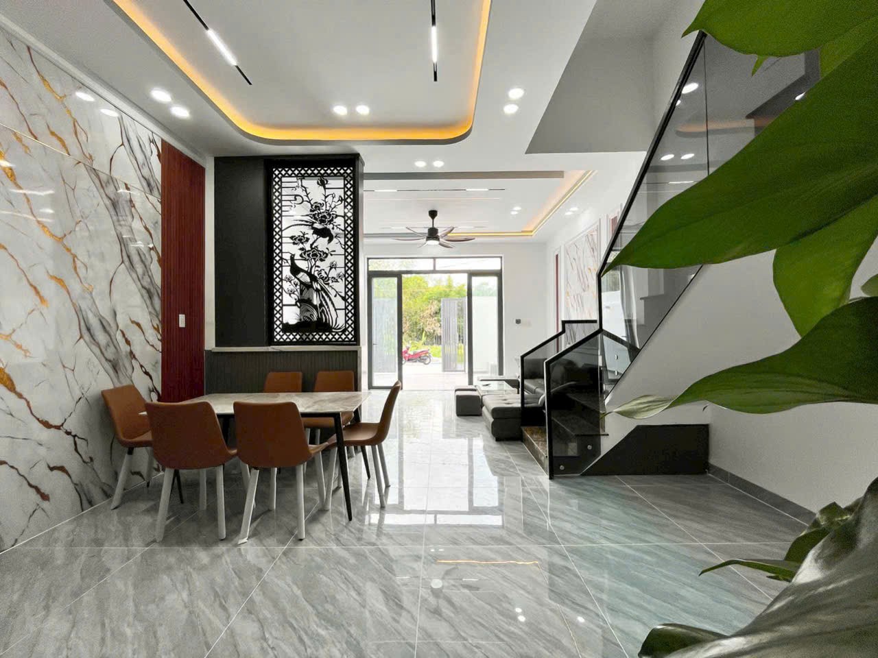 Bán nhà mới xây đường oto beton Đức Hòa Đông , dt 110m2 , 2 lầu , 4pn,4wc giá 2,8 tỷ 5