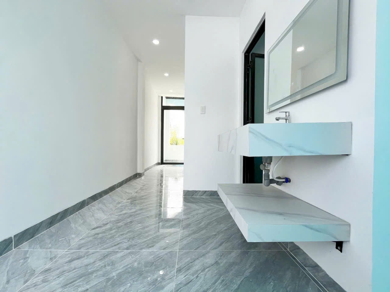Bán nhà mới xây đường oto beton Đức Hòa Đông , dt 110m2 , 2 lầu , 4pn,4wc giá 2,8 tỷ 12