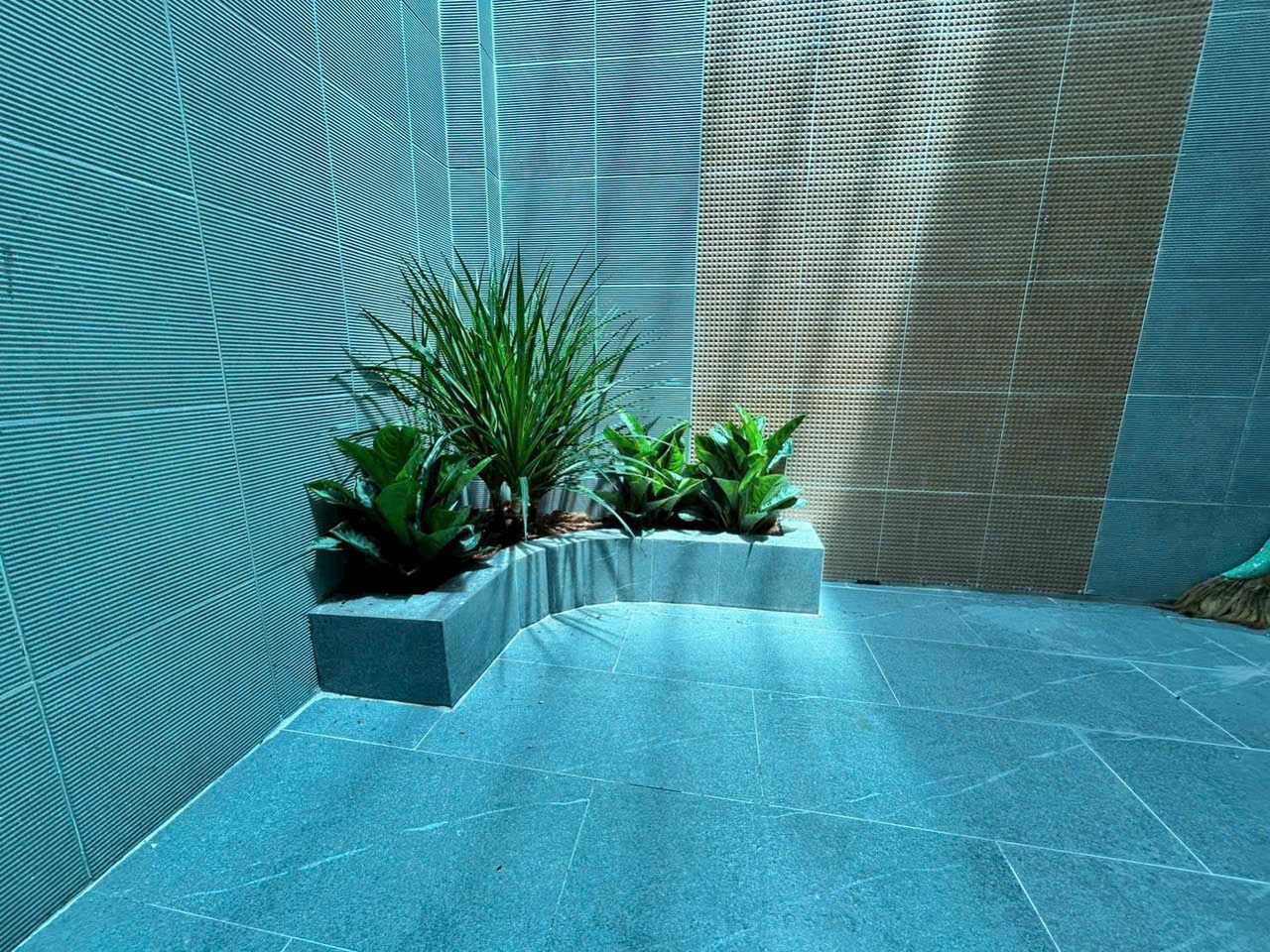 Bán nhà mới xây đường oto beton Đức Hòa Đông , dt 110m2 , 2 lầu , 4pn,4wc giá 2,8 tỷ 15