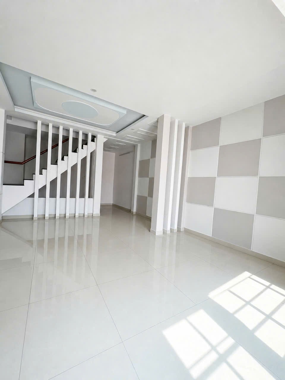 Bán nhà  đường số 10, Linh Xuân, Thủ Đức, TP HCM. DT  80m2, 2 tầng, sổ hồng riêng, giá 6,68  tỷ. 2