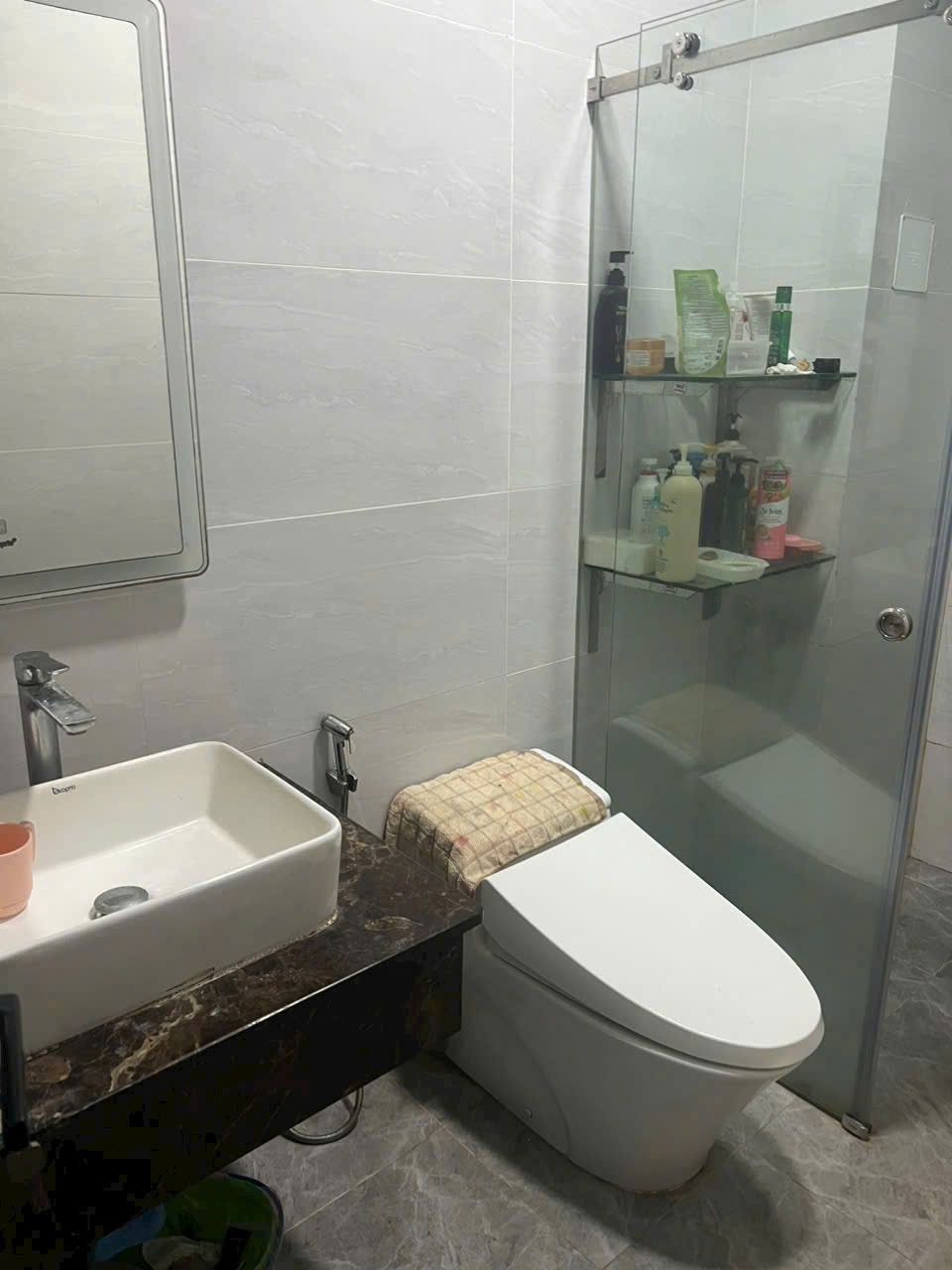 Bán nhà khu Bàu Cát , p10 , Tân Bình dt 60m2 , 3 lầu , 4pn, 3wc giá 11,2 tỷ 9
