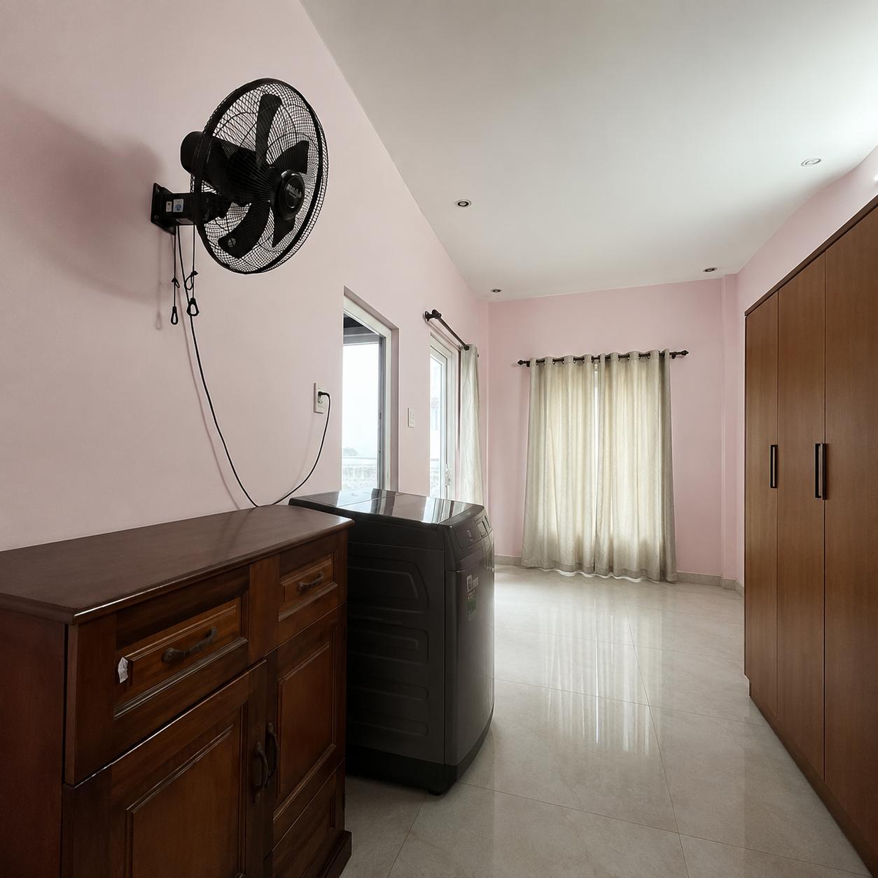 13,5 TỶ BÁN NHÀ LÂM VĂN BỀN – HẺM XE HƠI, 3 TẦNG, 4 PHÒNG NGỦ 4