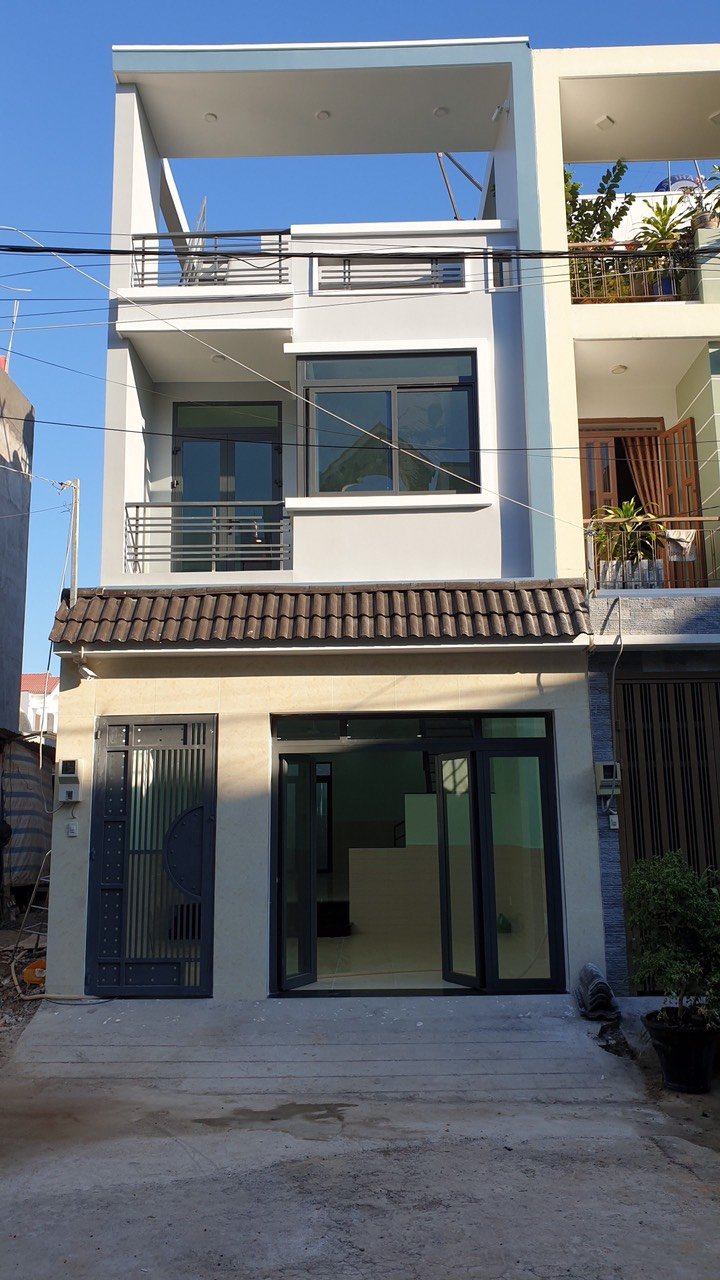 Cho thuê Nhà mặt tiền Thủ Đức, Hồ Chí Minh, Diện tích 90m², Giá 16 Triệu/tháng