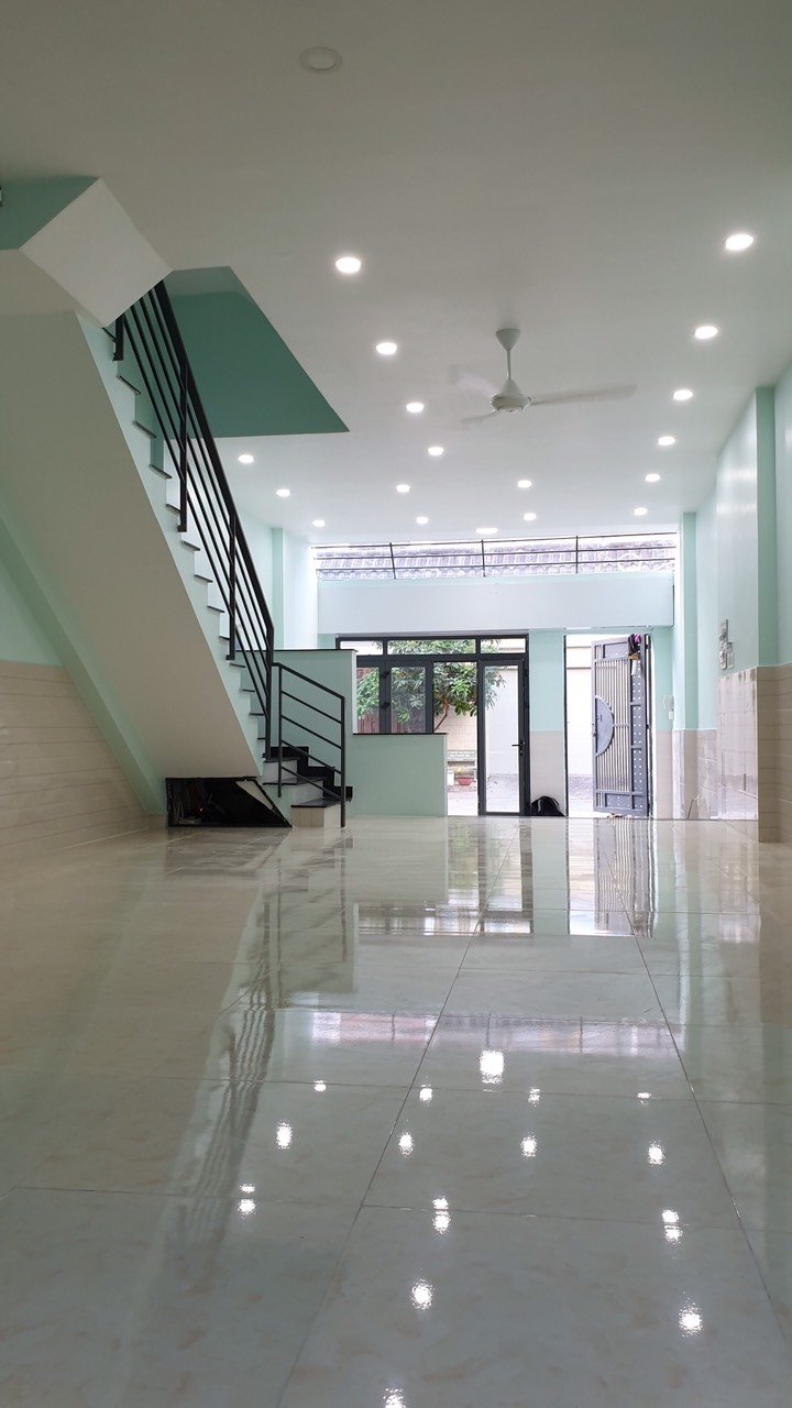 Cho thuê Nhà mặt tiền Thủ Đức, Hồ Chí Minh, Diện tích 90m², Giá 16 Triệu/tháng 2