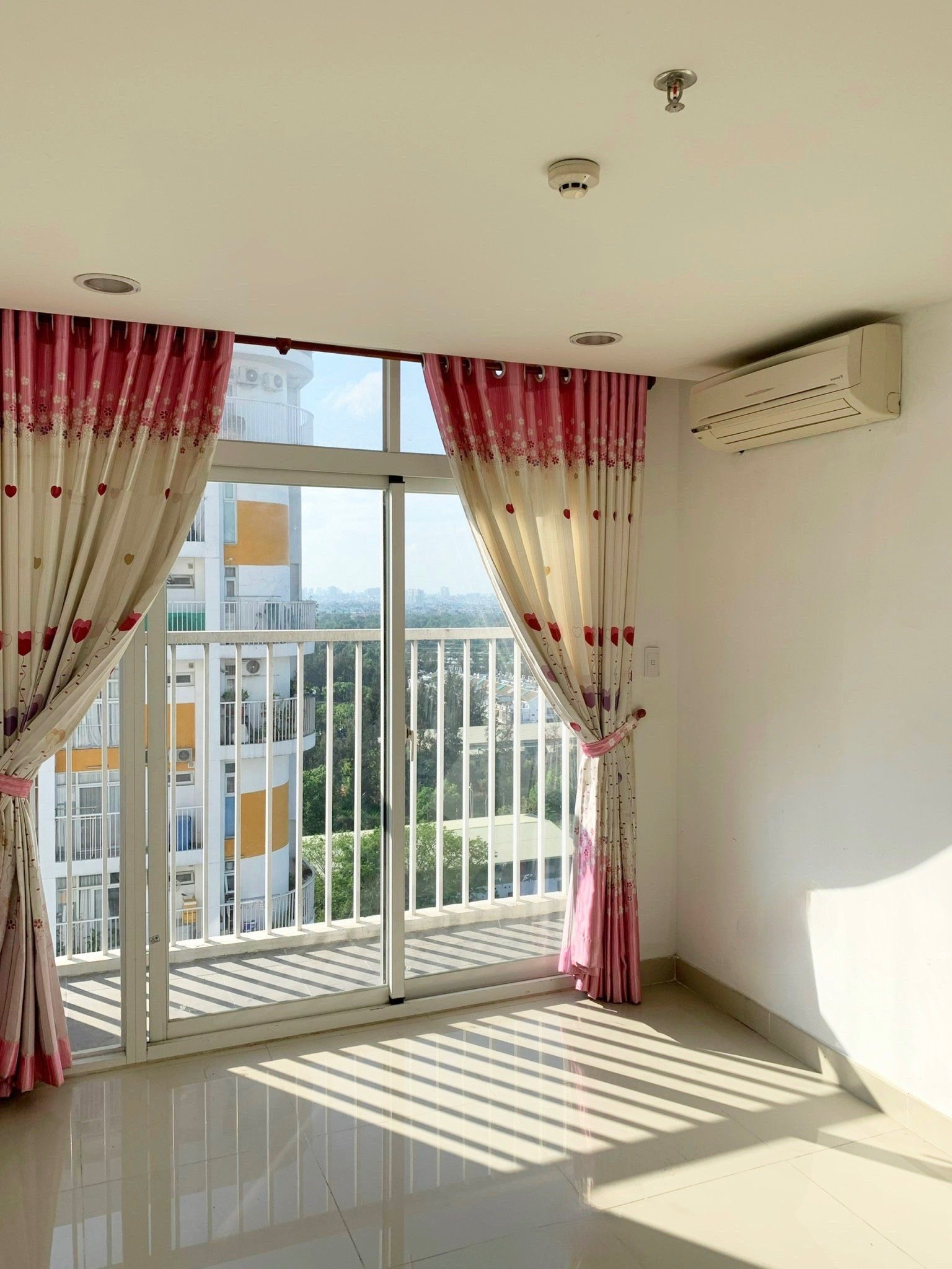 Skyway Residence căn góc có 2PN chỉ 1.92 tỷ. 2