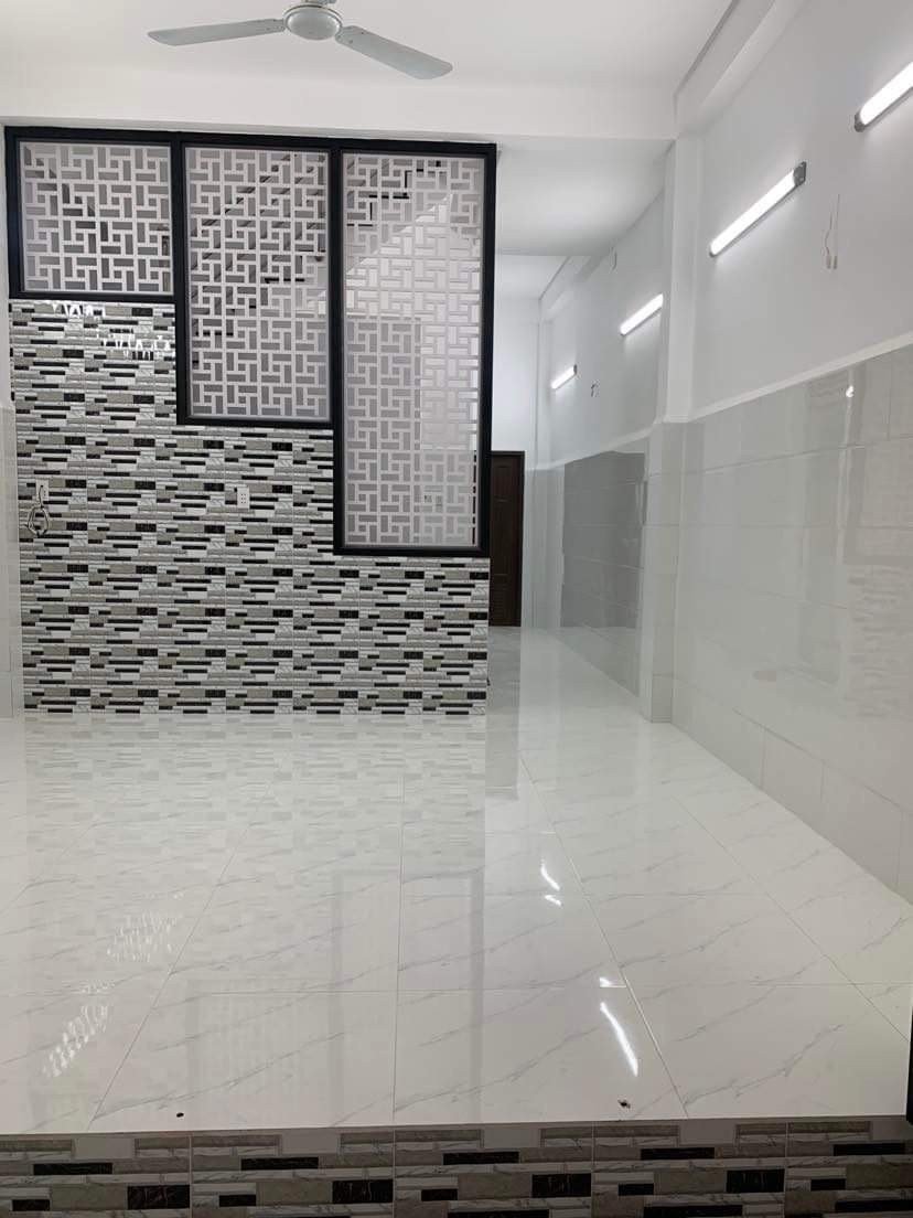 Chỉ 5.5 tỷ nhà Nguyễn Sơn 62m2 2 tầng kiên cố, hẻm xe hơi hiếm có, Phường Phú Thọ Hòa, Diện tích 62m², Giá 5.5 Tỷ 2