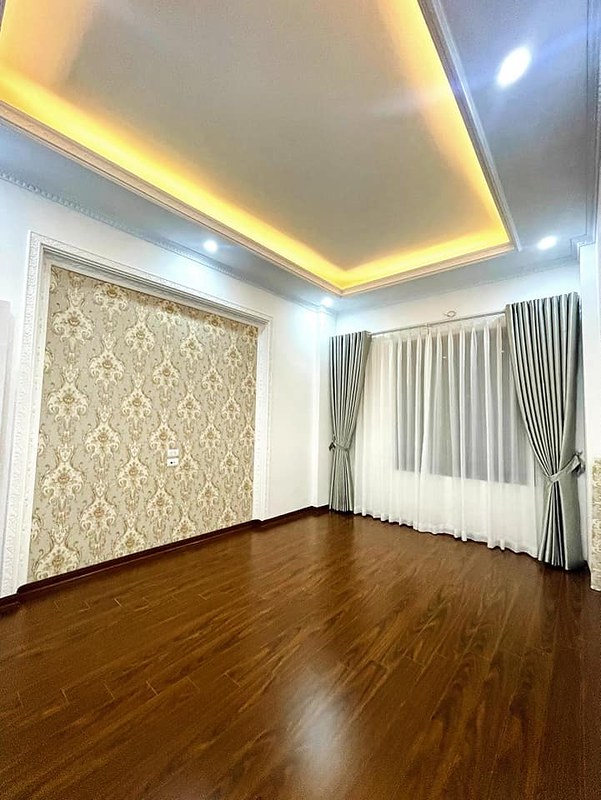 Nhà HXH P10 Tân bình bán , 52m2 4 Tầng sổ hoàn công Giá rẻ 2