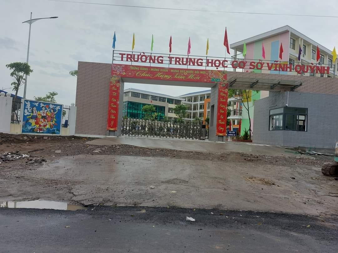 NGÕ NÔNG THOÁNG, NHÀ MỚI ĐẸP,  GẦN TRƯỜNG THCS VĨNH QUỲNH, 2 TỶ 1