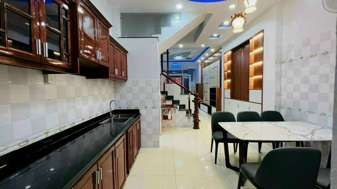 Nhà đẹp, hẻm 4m, Trần Hữu Trang, 4 x 13m, 8.4 Tỷ, 4 PN, Phú Nhuận, Diện tích: 52 m², Giá: 8.4 Tỷ - LH: 0908372136 5