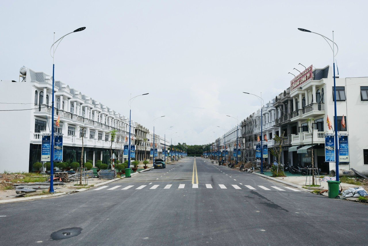 Cần bán Nhà mặt tiền đường Quốc Lộ 13, Xã Lai Uyên, Diện tích 220m², Giá 2,9 Tỷ 6