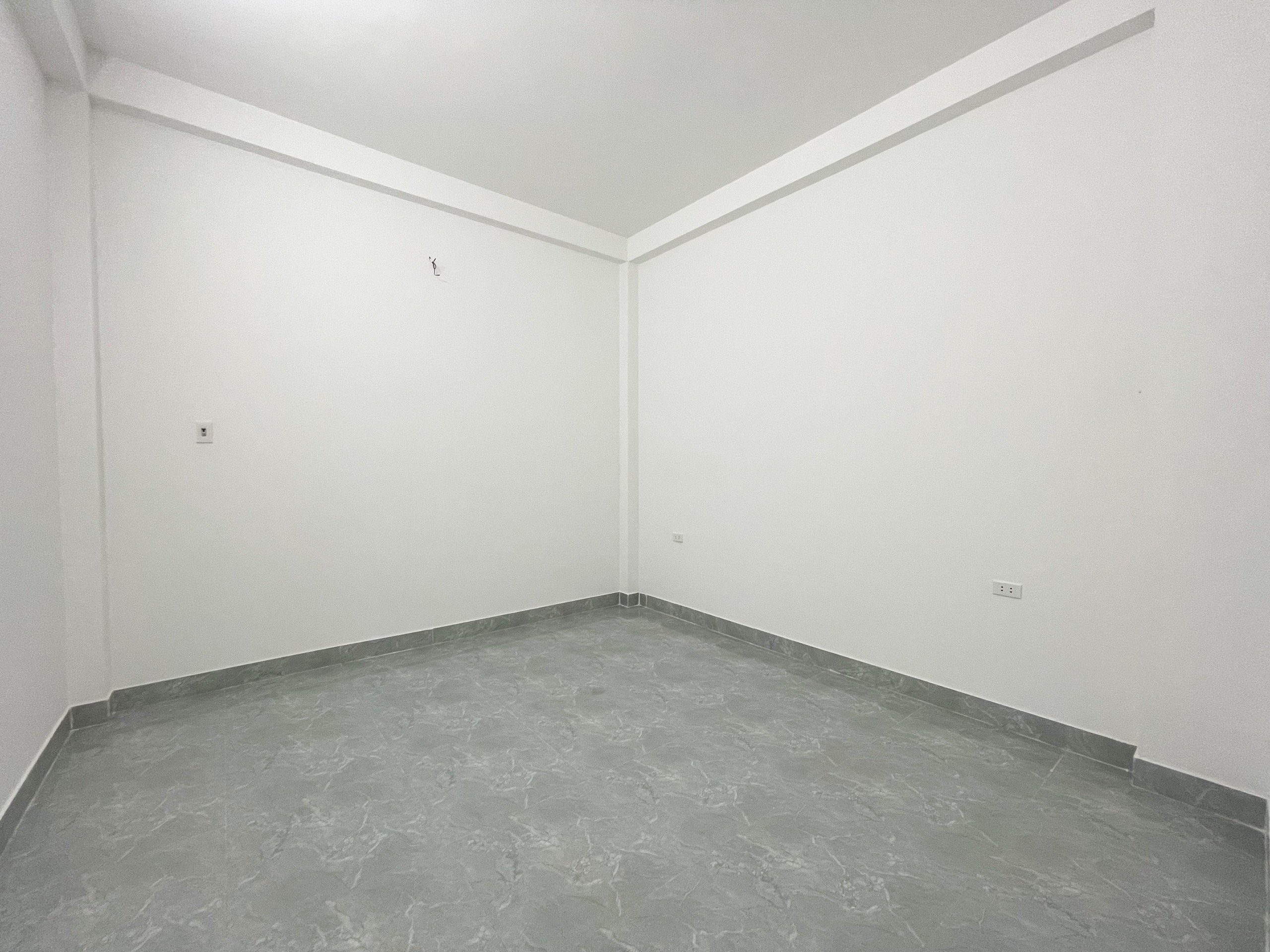 Bán nhà 4 tầng, Quang Tiến, Đại Mỗ, đường oto đỗ gần, có sân để xe riêng, thoáng trước sau, Cạnh chợ, LH: 0941911333 9