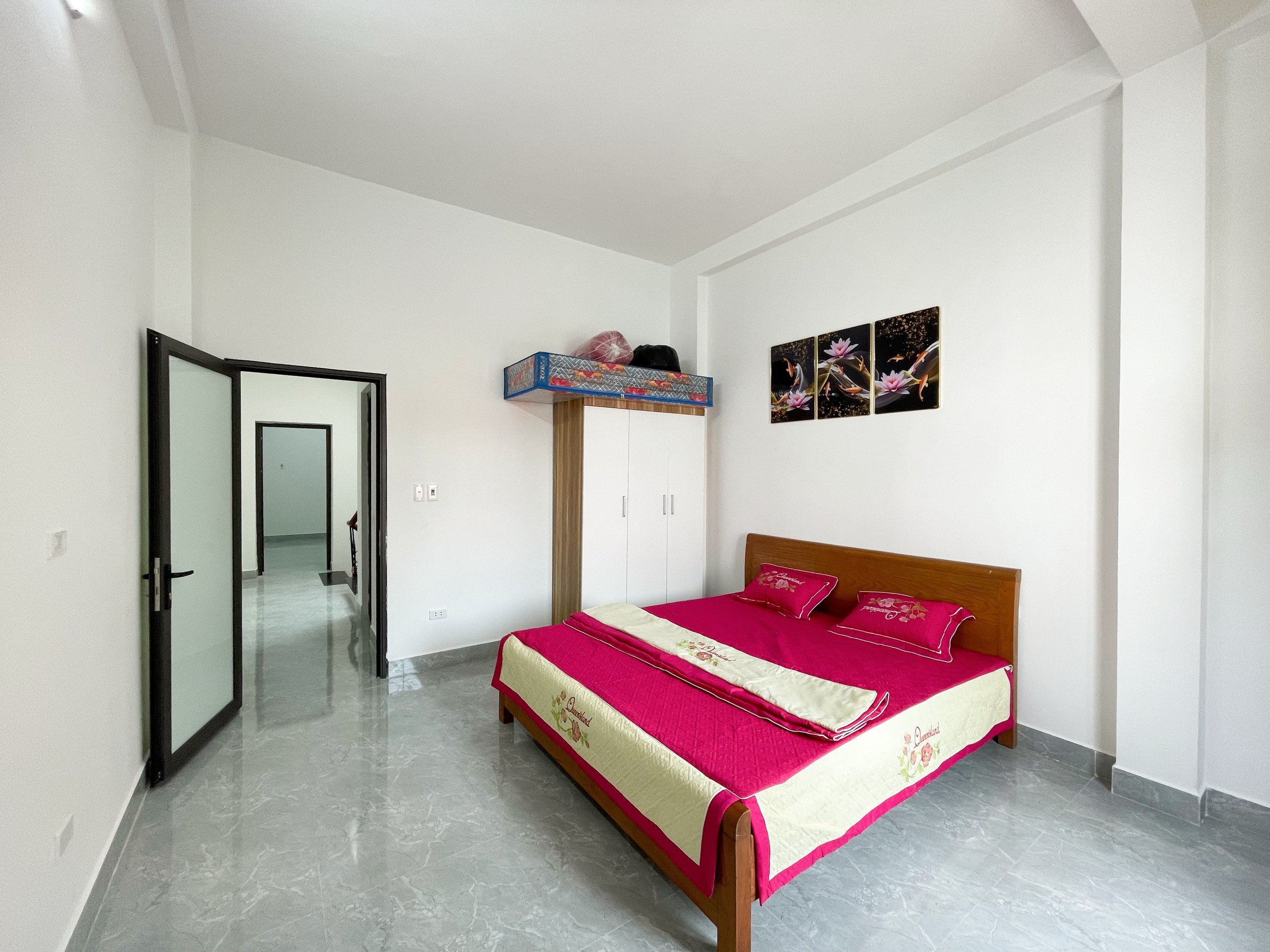 Bán nhà 4 tầng, Quang Tiến, Đại Mỗ, đường oto đỗ gần, có sân để xe riêng, thoáng trước sau, Cạnh chợ, LH: 0941911333 11