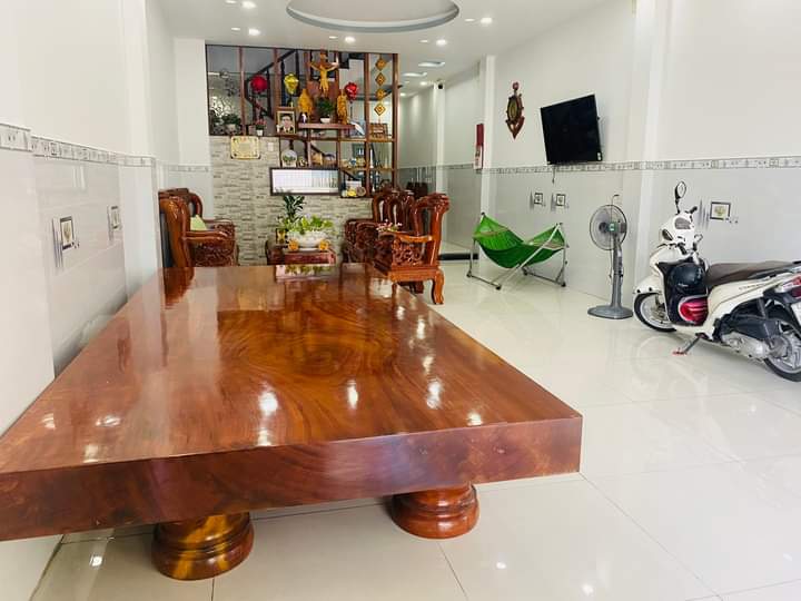 BÁN NHÀ 3 TẦNG TRUNG CHÁNH, ĐƯỜNG 12m - KHU NHÀ VIP , VIEW ĐẸP , NGANG 5m - NỞ HẬU TÀI LỘC 4