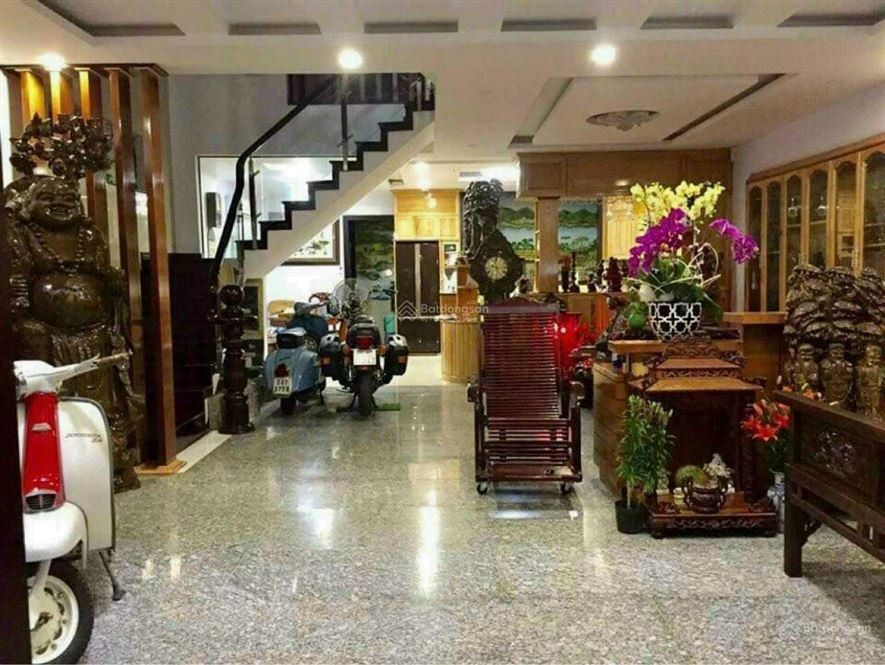 Cần bán Nhà mặt tiền đường Nguyễn Văn Quá, Phường Đông Hưng Thuận, Diện tích 199m², Giá Thương lượng