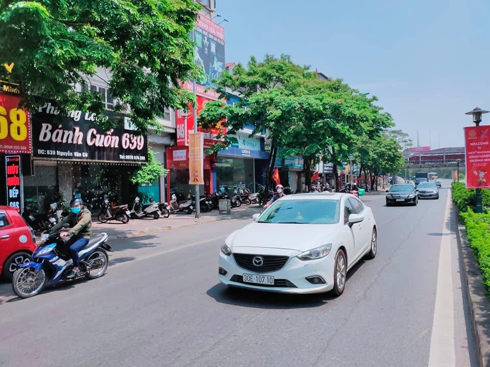 Bán nhà mặt phố Nguyễn Văn Cừ, Long Biên, 51m2, 5 tầng, kinh doanh tốt, 15 tỷ