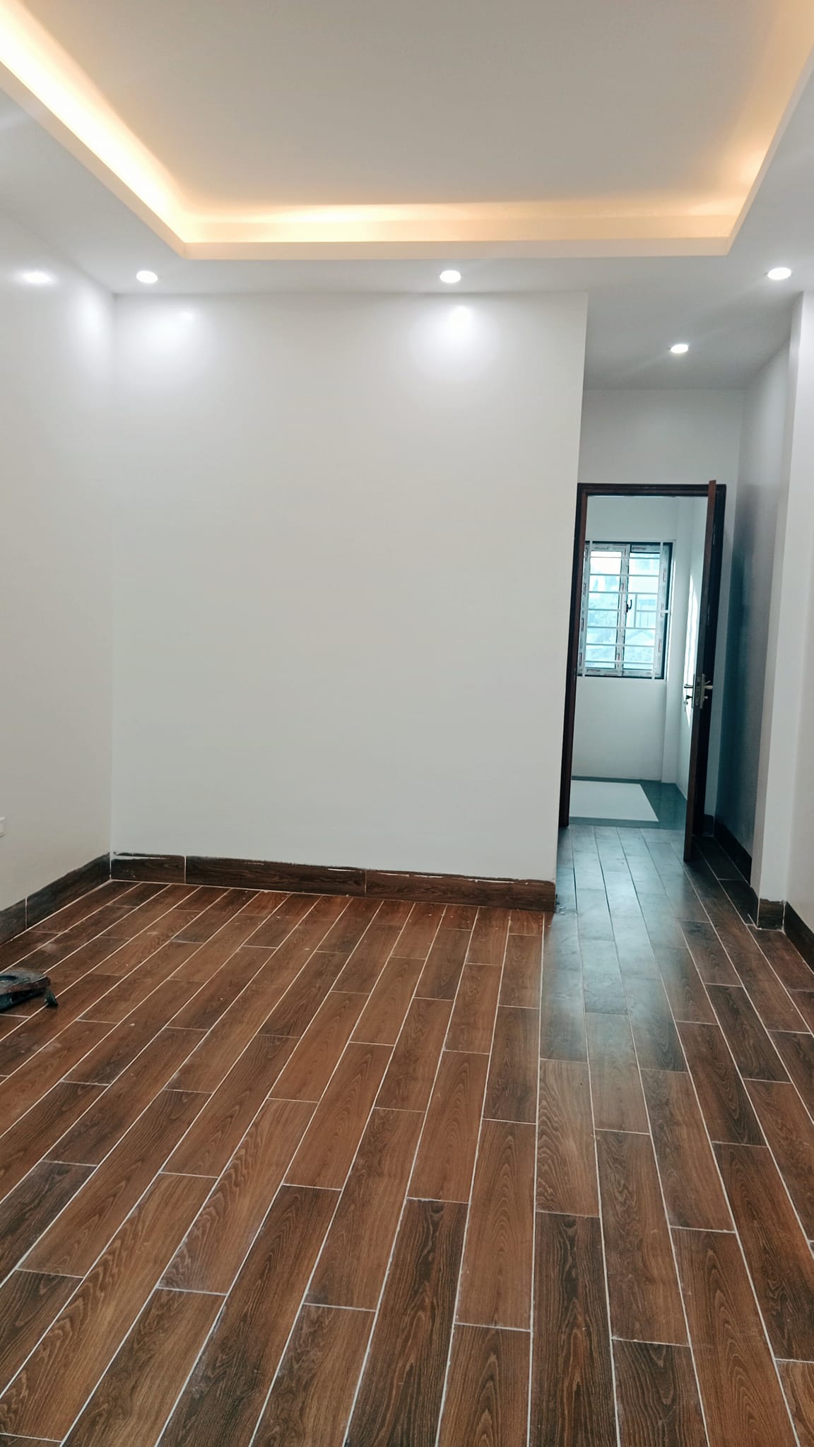 Bán nhà Thạch Bàn, Gân Phố, 40 m2, 5 tầng, chỉ nhĩnh 4 tỷ. 3