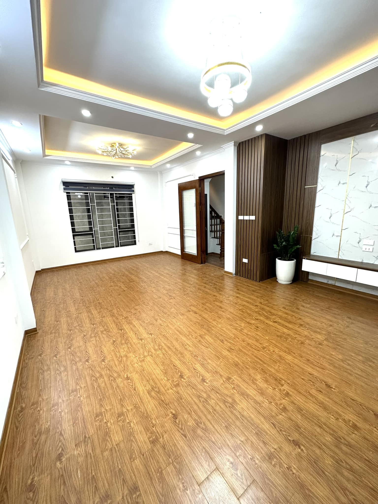 Phố VIP Thanh Xuân Lê Trọng Tấn 45m2*7T thang máy, ô tô đỗ, nhà đẹp ở ngay, chỉ 7 tỷ, Lh 0975666943 2