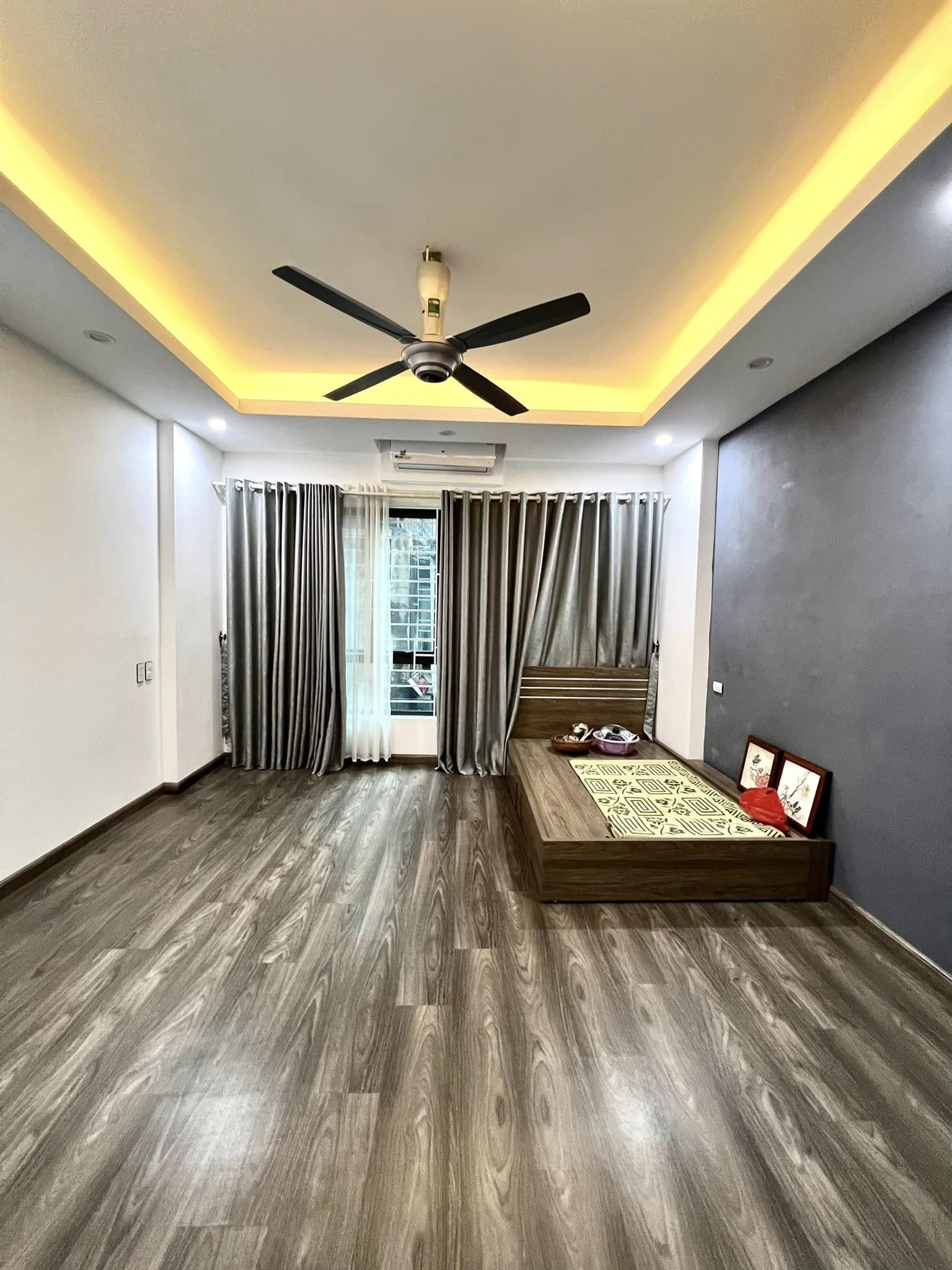 HƠN 5 TỶ CÓ NHÀ NGÕ TRẠI CÁ, HAI BÀ TRƯNG, VỪA Ở, CHO THUÊ DÒNG TIỀN 30TR , 48M2*6T*MT4.5M*5,x TỶ. 5