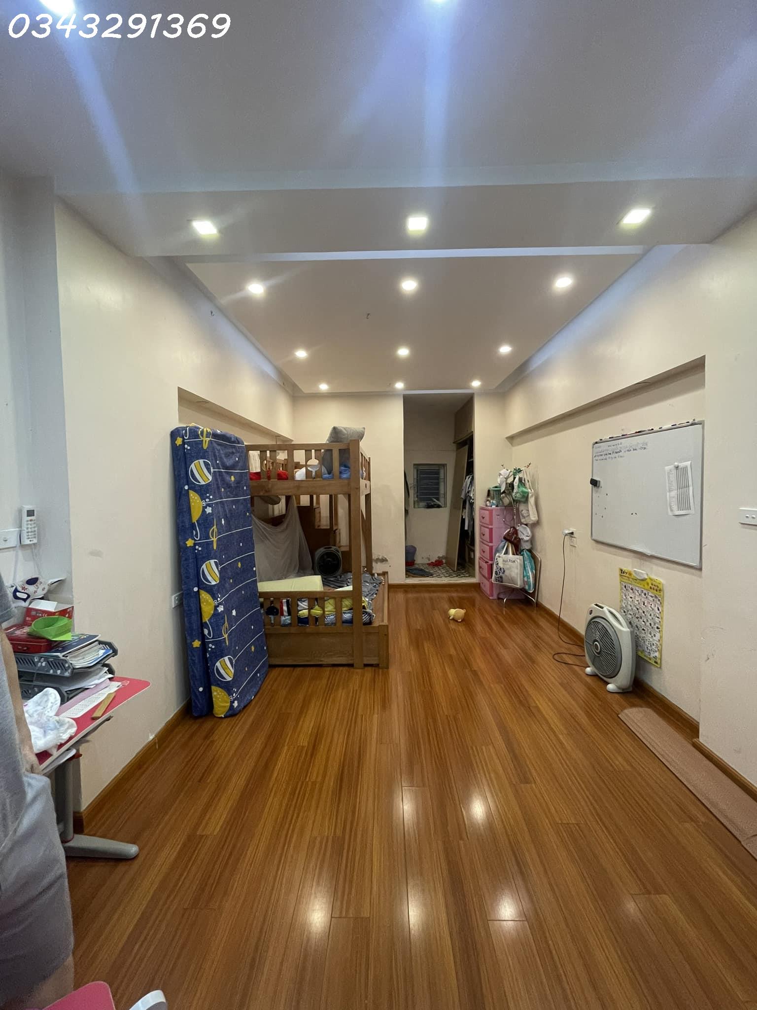 294 Đội Cấn, nhà 40m2 nhỉnh 3 tỷ, trung tâm Ba Đình ở luôn. 4