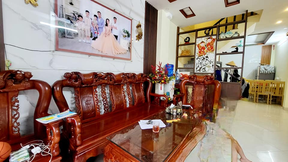Bán nhà mặt ngõ phố Nguyễn Lương Bằng, gần ô tô, nhà đẹp, 40m, 3PN, nhỉnh 4 tỷ