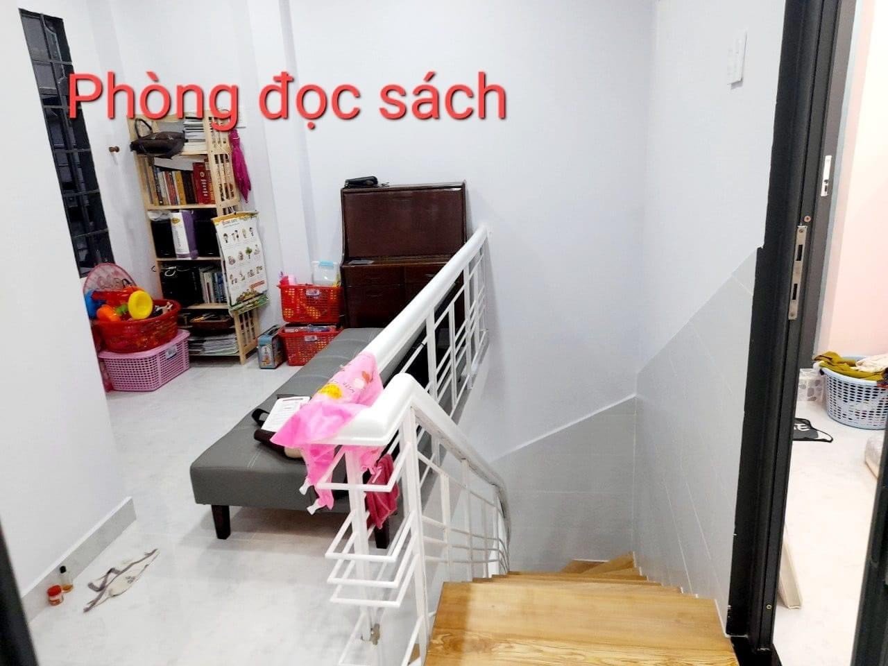 Bán nhà Nguyễn Văn Nghi - diện tích 40m2 - 2 tầng - Chỉ 3 tỉ.