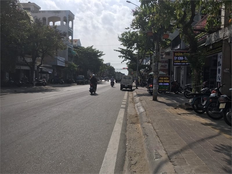 Cho thuê mặt bằng 1 trệt 2 lầu đường Nguyễn An Ninh, TPVT 4