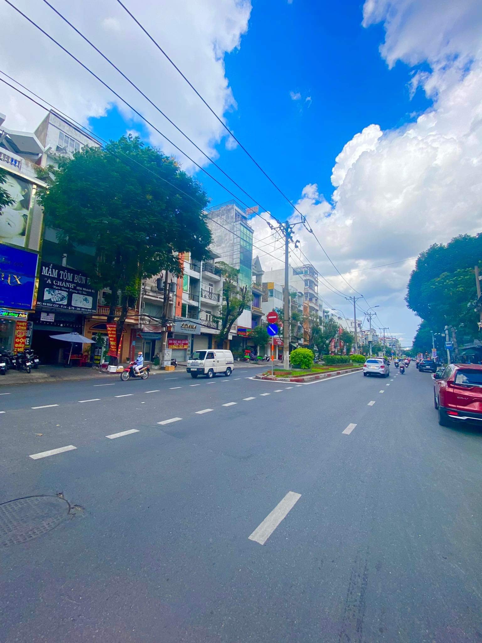 MT kinh doanh đường Bàu Cát Đôi 117M2x4T , P.11 , Quận Tân Bình .