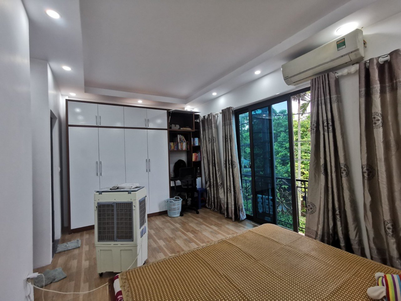 Bán nhà phố Đại La, Hai Bà Trưng ô tô, kinh doanh, 37m², 5 tầng giá 5 tỷ. 3